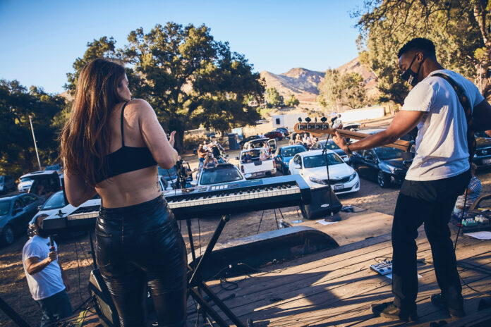 Annabel Lee on stage